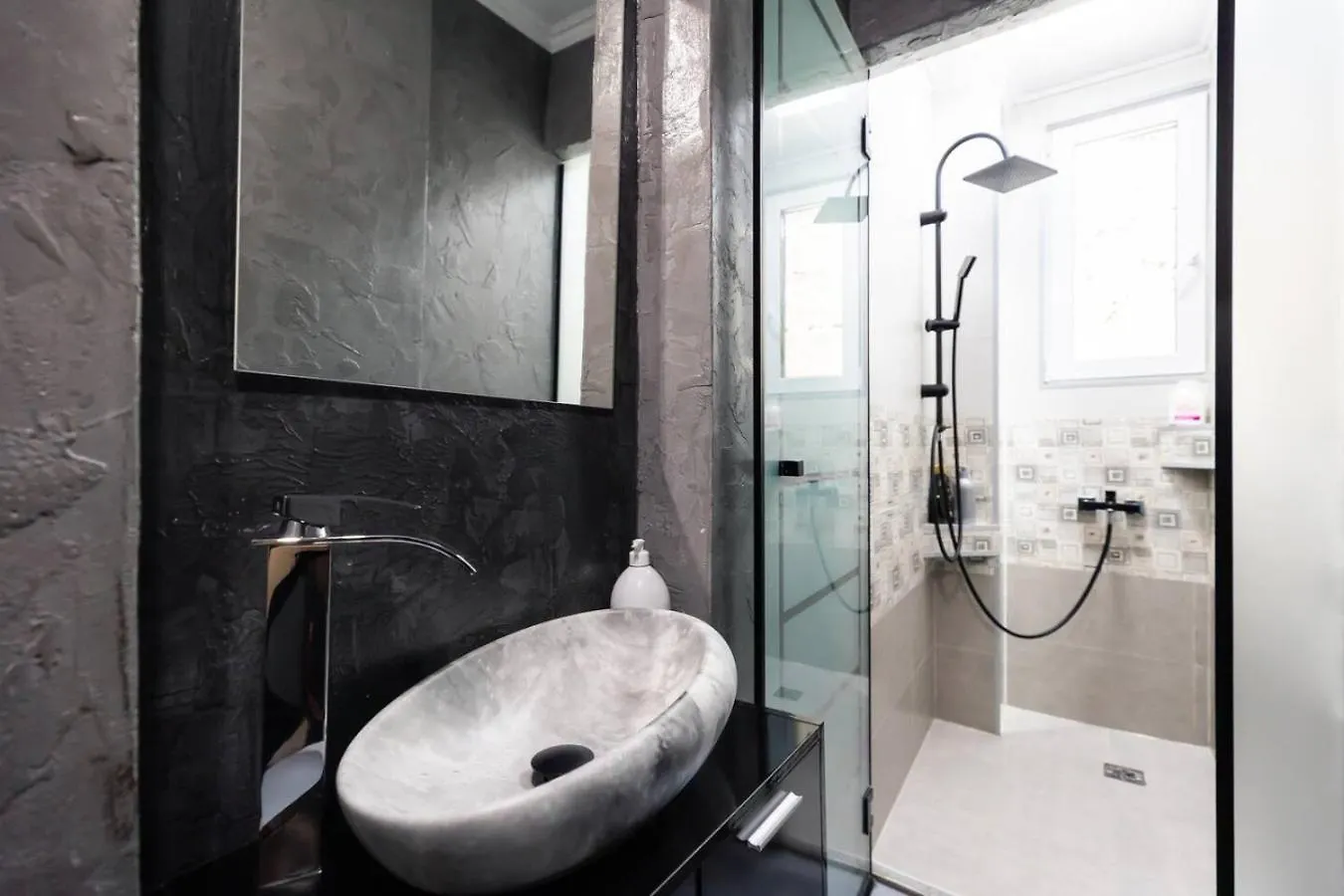 Daire Bucharest Studios New York Room Romanya